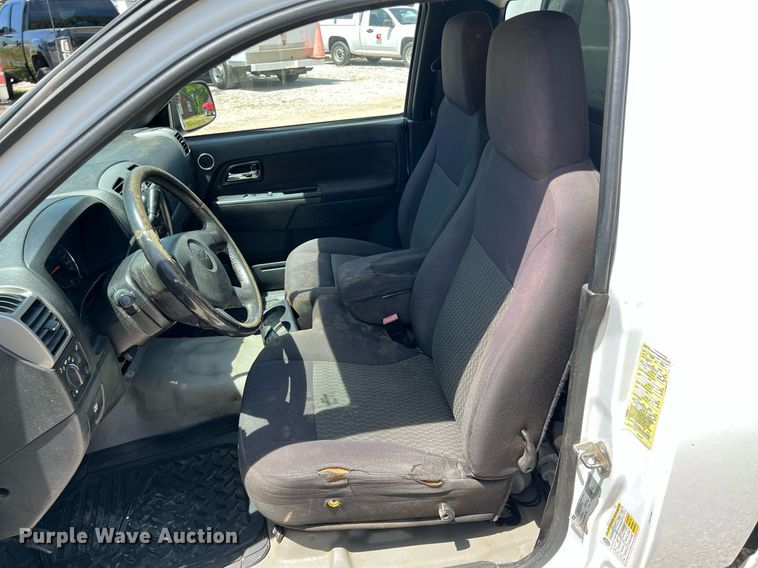 image for item LG9086 2011 Chevrolet Colorado  utility bed pickup truck