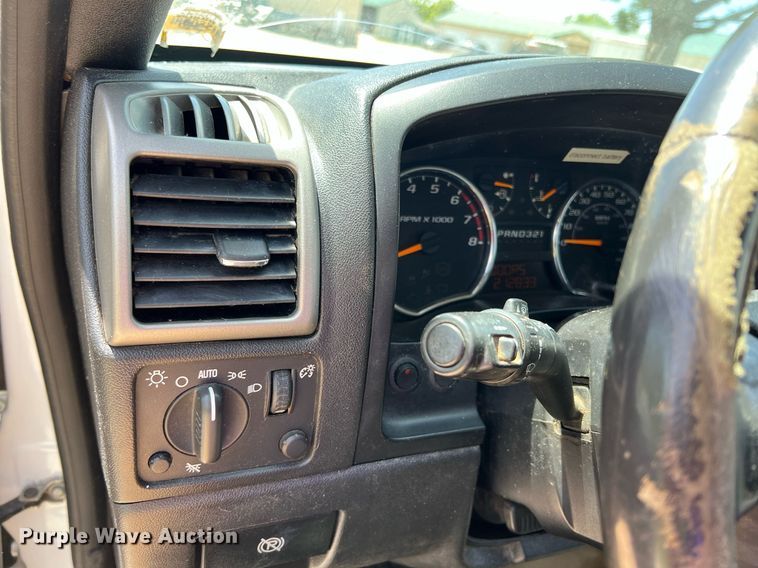 image for item LG9086 2011 Chevrolet Colorado  utility bed pickup truck