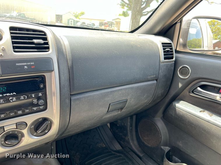 image for item LG9086 2011 Chevrolet Colorado  utility bed pickup truck