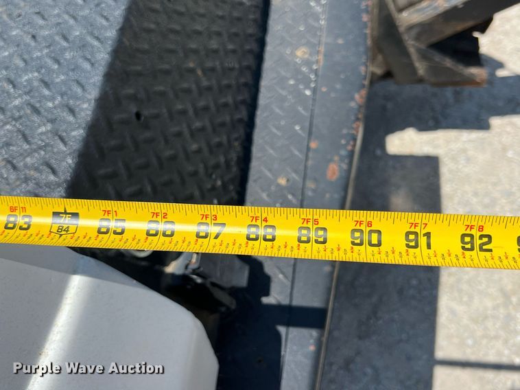 image for item LG9128 2002 Ford F450 Super Duty  tow truck