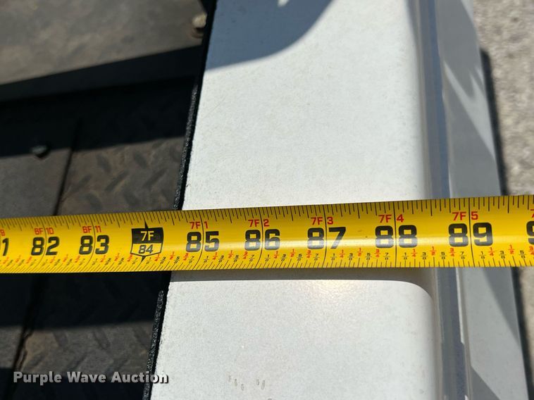 image for item LG9128 2002 Ford F450 Super Duty  tow truck