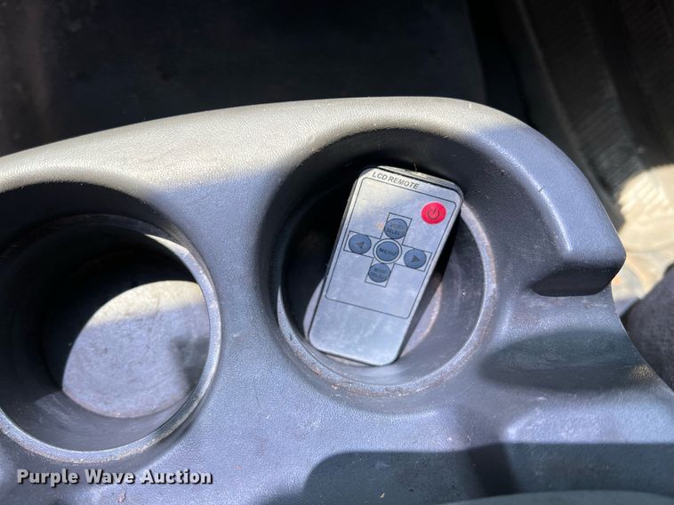 image for item LG9128 2002 Ford F450 Super Duty  tow truck