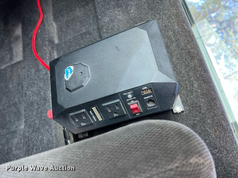 image for item LG9128 2002 Ford F450 Super Duty  tow truck