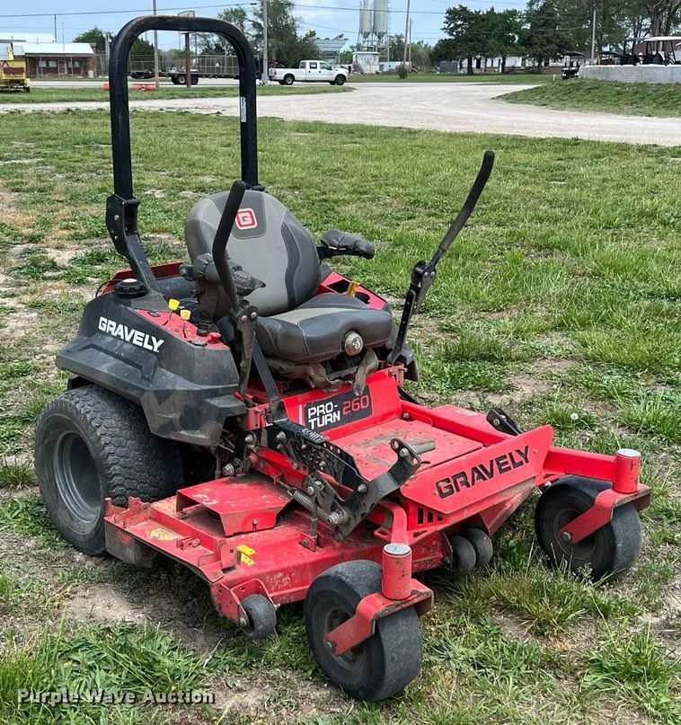 image for item LG9132 Gravely Pro Turn 260  ZTR lawn mower