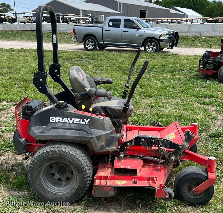 image for item LG9132 Gravely Pro Turn 260  ZTR lawn mower