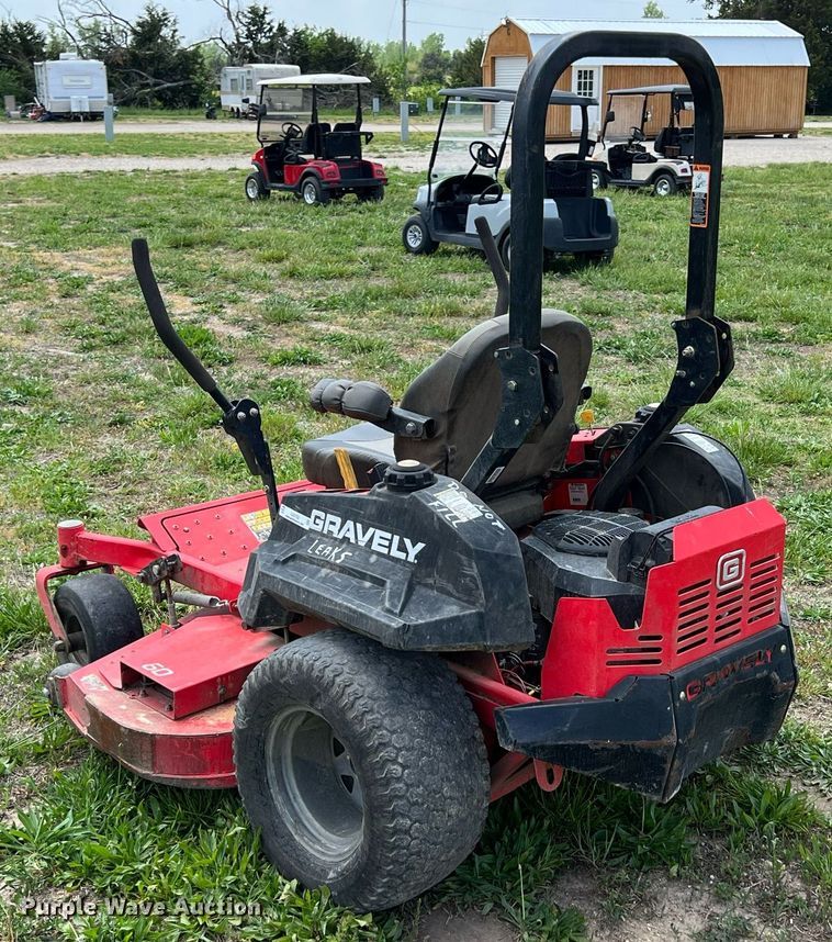 image for item LG9132 Gravely Pro Turn 260  ZTR lawn mower