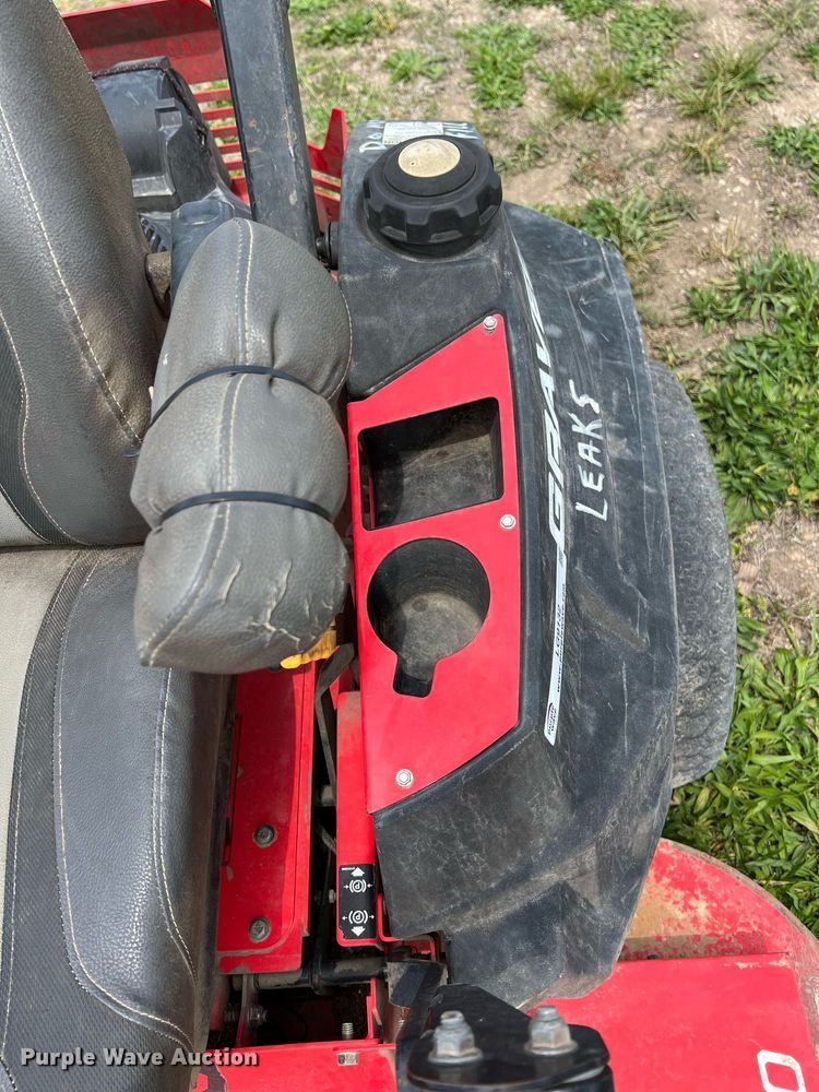 image for item LG9132 Gravely Pro Turn 260  ZTR lawn mower