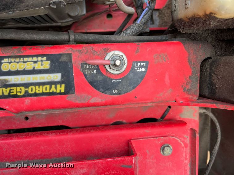 image for item LG9132 Gravely Pro Turn 260  ZTR lawn mower