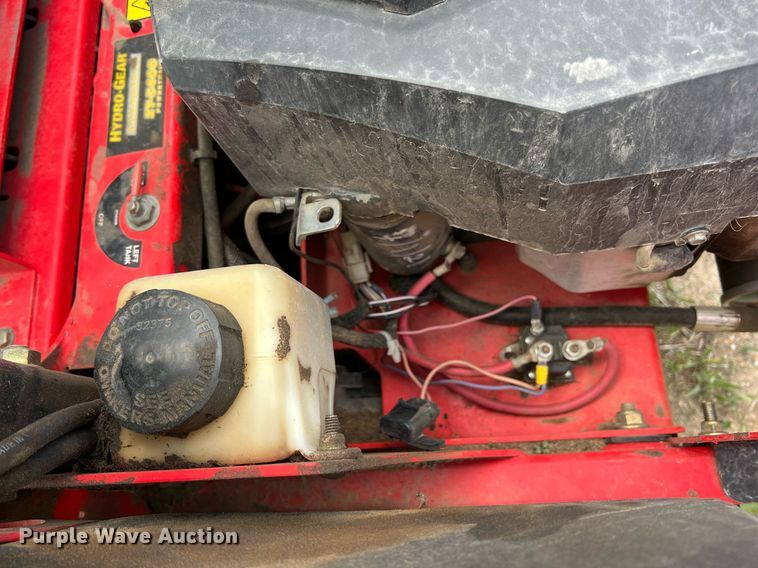 image for item LG9132 Gravely Pro Turn 260  ZTR lawn mower