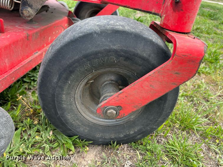 image for item LG9132 Gravely Pro Turn 260  ZTR lawn mower