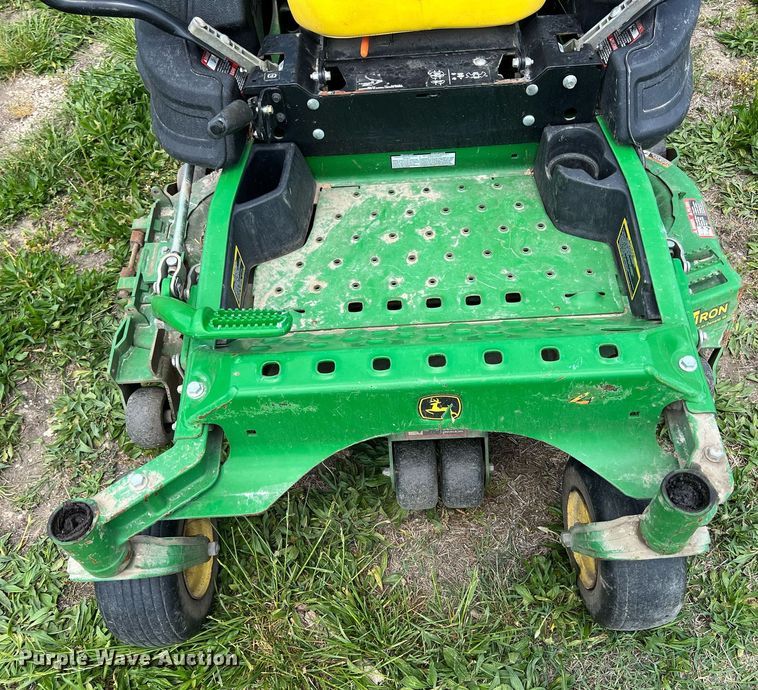 image for item LG9134 John Deere Z920M  ZTR lawn mower