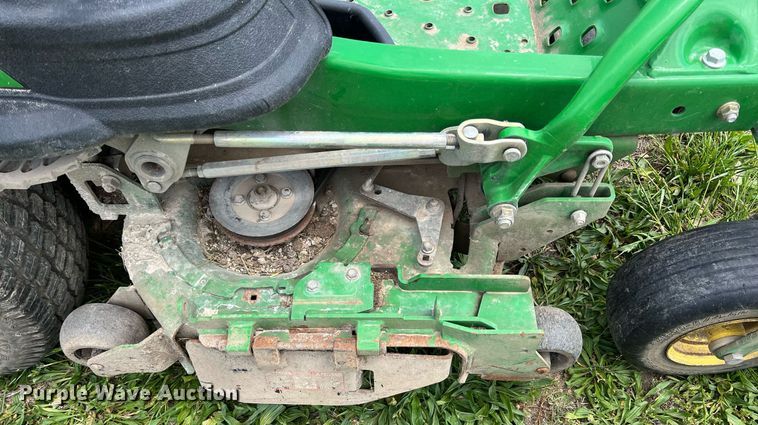 image for item LG9134 John Deere Z920M  ZTR lawn mower