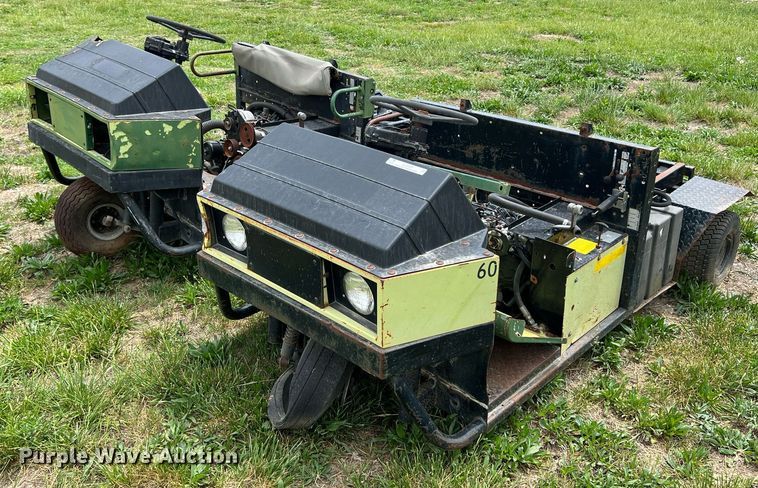 image for item LG9137 (2) Cushman golf carts