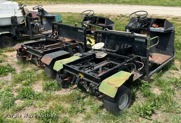 image for item LG9137 (2) Cushman golf carts