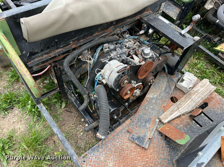 image for item LG9137 (2) Cushman golf carts