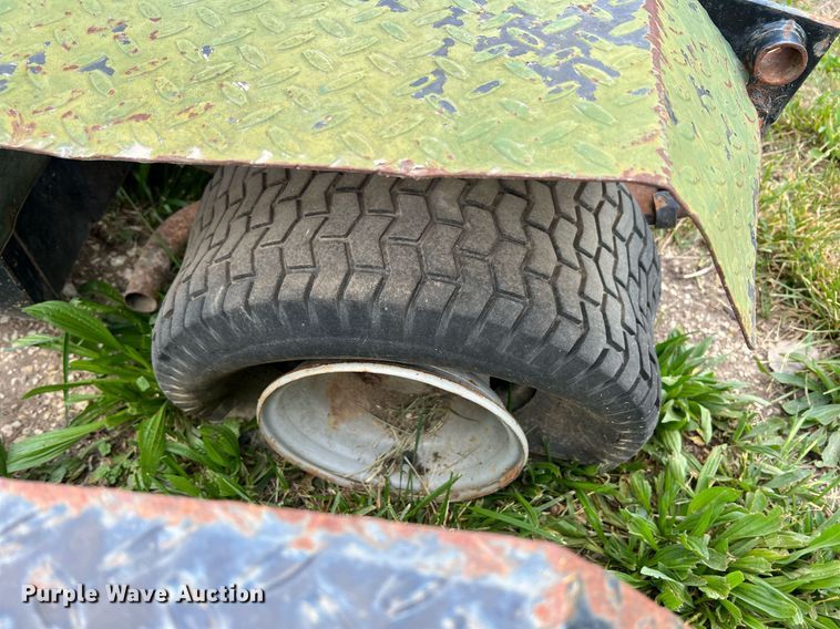 image for item LG9137 (2) Cushman golf carts