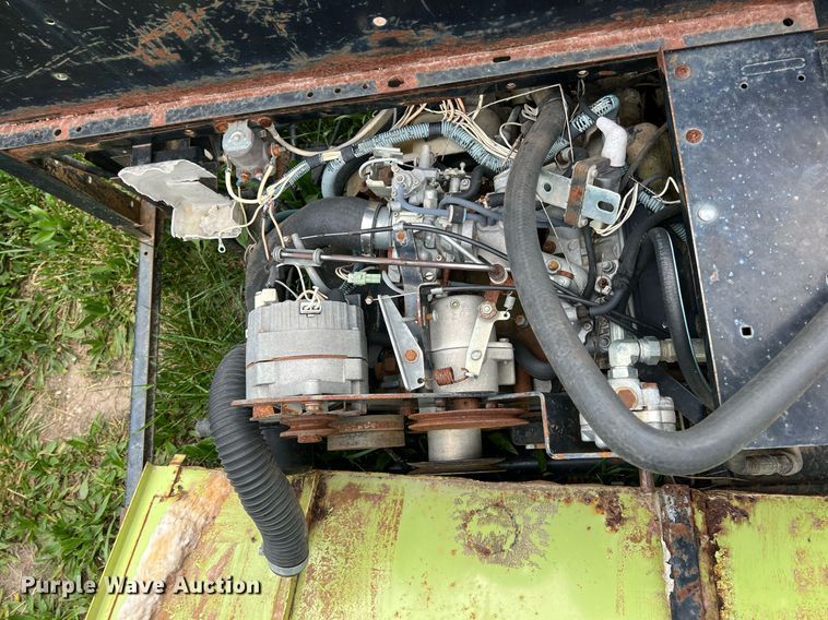 image for item LG9137 (2) Cushman golf carts