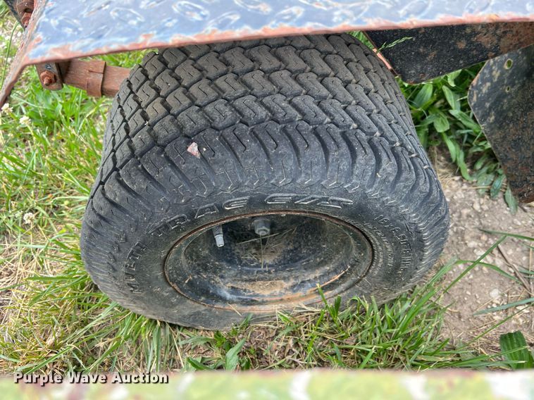 image for item LG9137 (2) Cushman golf carts