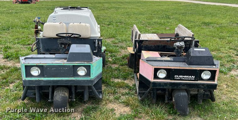 image for item LG9138 (2) Cushman golf carts