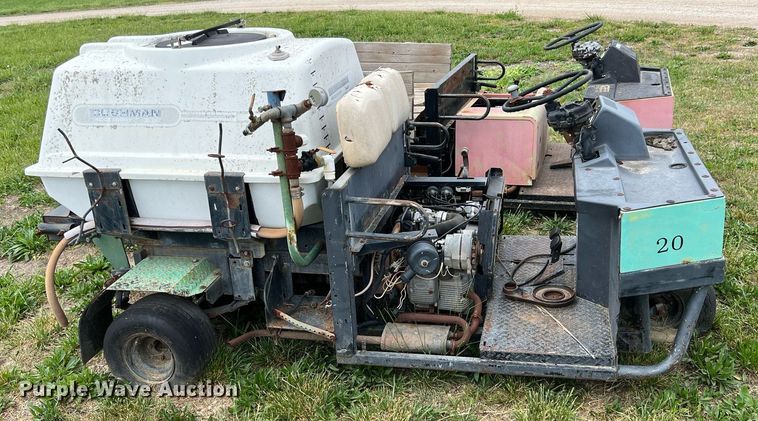 image for item LG9138 (2) Cushman golf carts