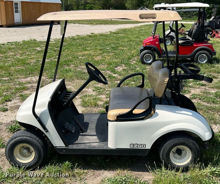 image for item LG9144 EZ GO TXT40  golf cart