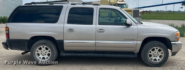 image for item LG9151 2004 GMC Yukon XL  SUV