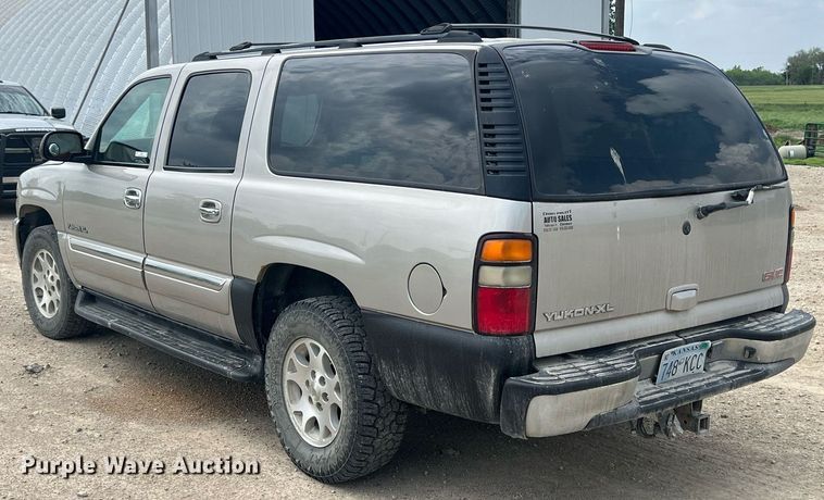 image for item LG9151 2004 GMC Yukon XL  SUV