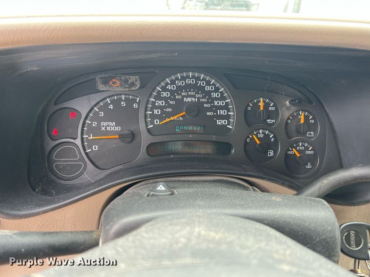 image for item LG9151 2004 GMC Yukon XL  SUV