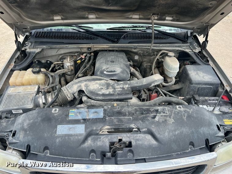 image for item LG9151 2004 GMC Yukon XL  SUV