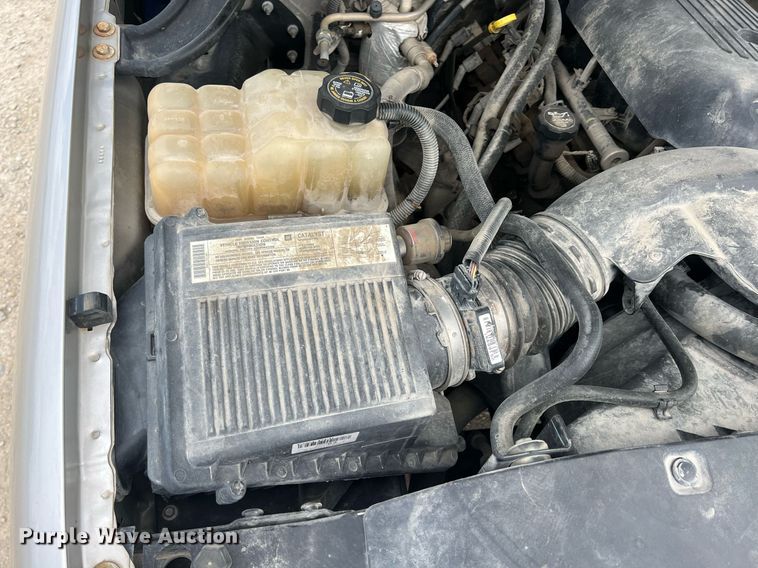 image for item LG9151 2004 GMC Yukon XL  SUV