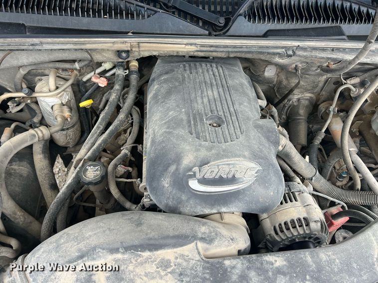 image for item LG9151 2004 GMC Yukon XL  SUV