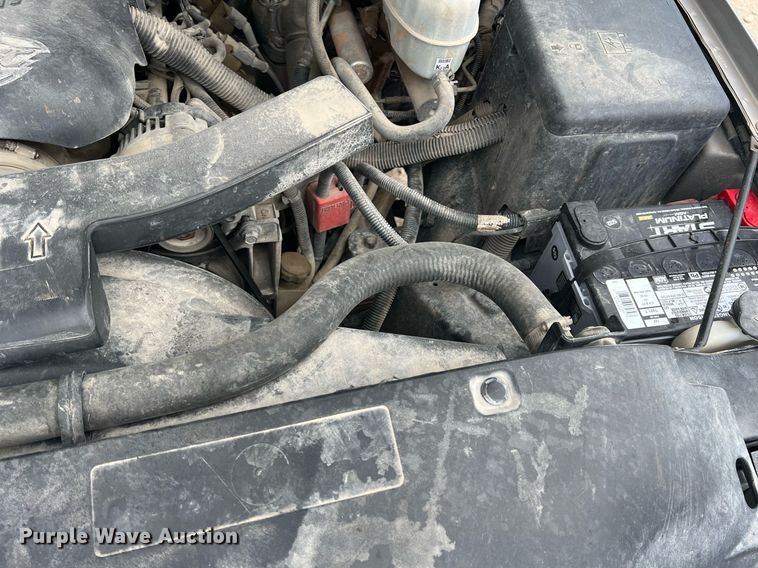 image for item LG9151 2004 GMC Yukon XL  SUV