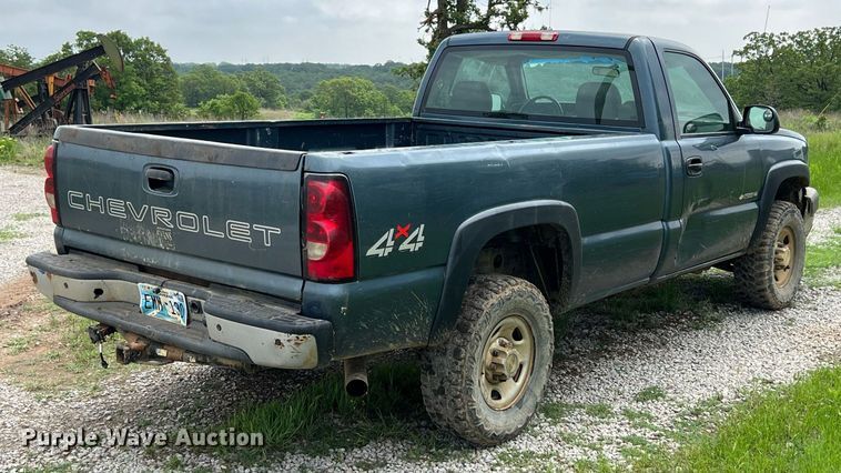 image for item LG9167 2006 Chevrolet Silverado 2500HD  pickup truck