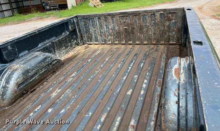 image for item LG9167 2006 Chevrolet Silverado 2500HD  pickup truck