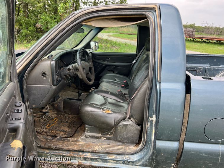 image for item LG9167 2006 Chevrolet Silverado 2500HD  pickup truck