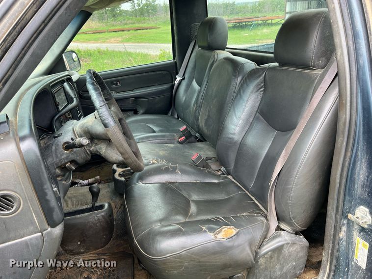 image for item LG9167 2006 Chevrolet Silverado 2500HD  pickup truck