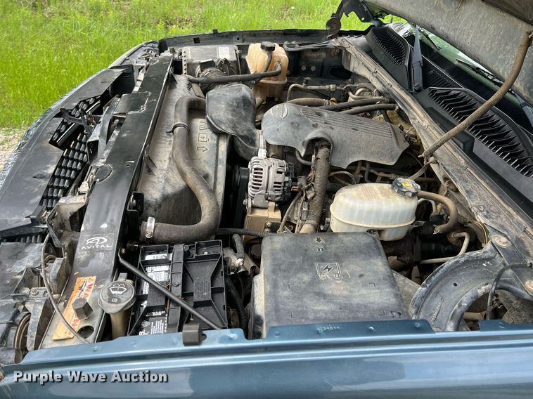 image for item LG9167 2006 Chevrolet Silverado 2500HD  pickup truck