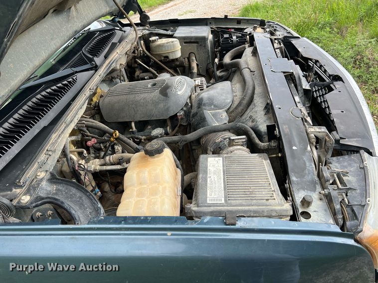 image for item LG9167 2006 Chevrolet Silverado 2500HD  pickup truck