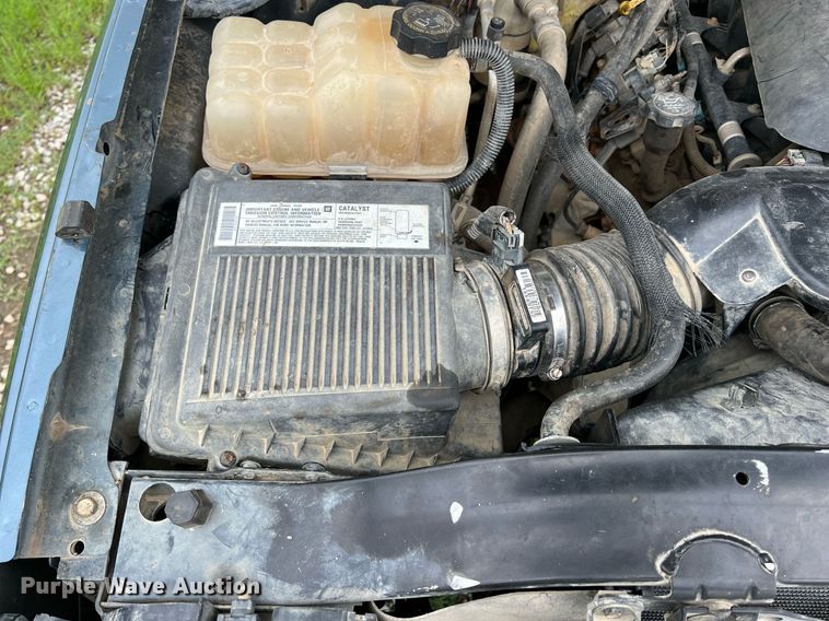 image for item LG9167 2006 Chevrolet Silverado 2500HD  pickup truck