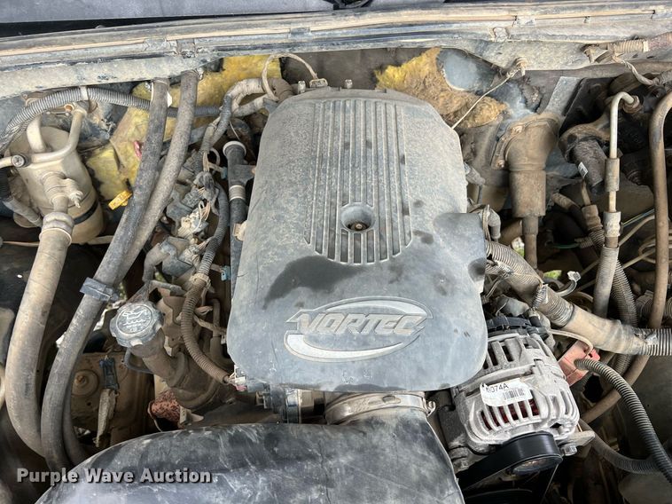 image for item LG9167 2006 Chevrolet Silverado 2500HD  pickup truck