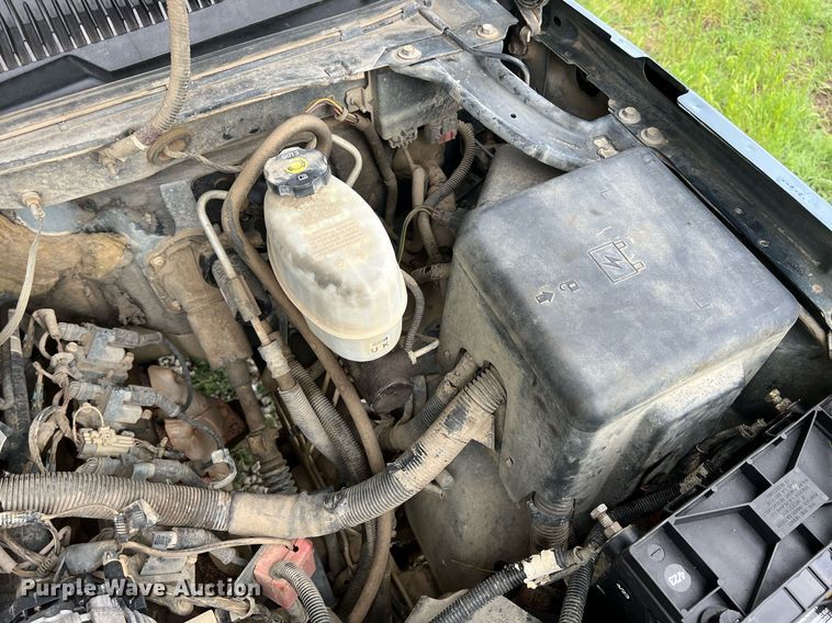 image for item LG9167 2006 Chevrolet Silverado 2500HD  pickup truck