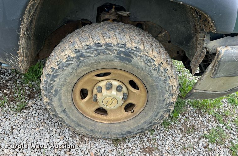 image for item LG9167 2006 Chevrolet Silverado 2500HD  pickup truck