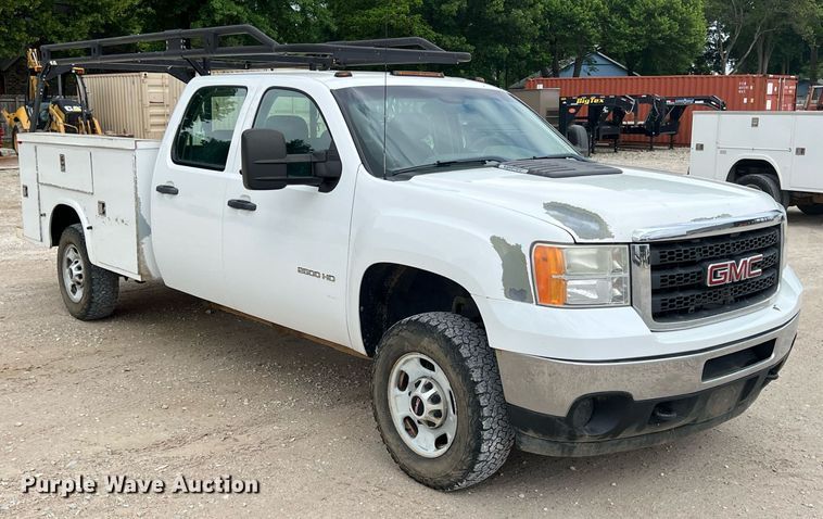 image for item LG9188 2012 GMC Sierra 2500HD  Crew Cab utility bed pickup truck