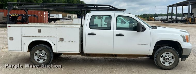 image for item LG9188 2012 GMC Sierra 2500HD  Crew Cab utility bed pickup truck