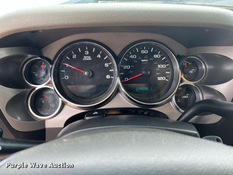 image for item LG9188 2012 GMC Sierra 2500HD  Crew Cab utility bed pickup truck