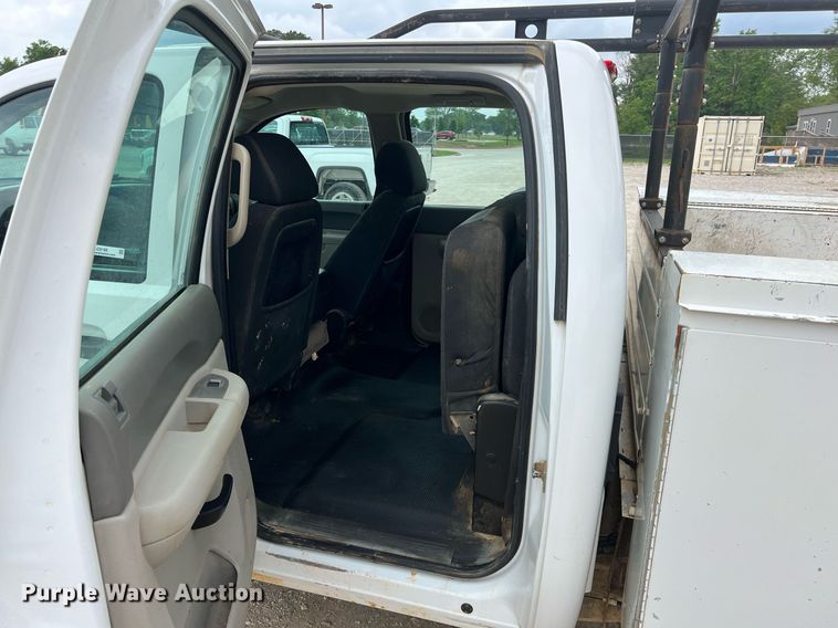 image for item LG9188 2012 GMC Sierra 2500HD  Crew Cab utility bed pickup truck