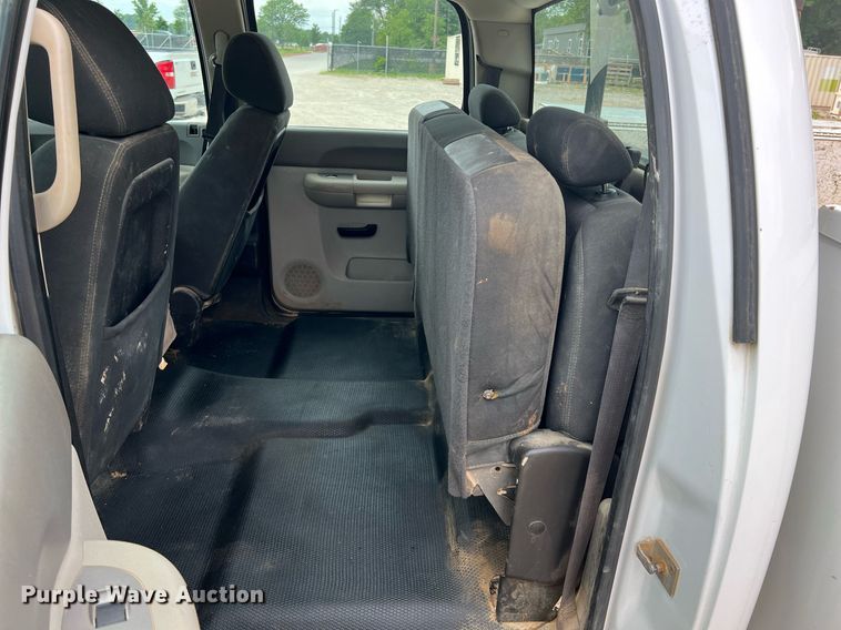 image for item LG9188 2012 GMC Sierra 2500HD  Crew Cab utility bed pickup truck