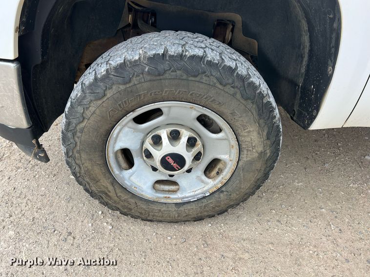 image for item LG9188 2012 GMC Sierra 2500HD  Crew Cab utility bed pickup truck