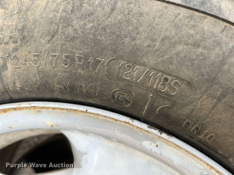 image for item LG9188 2012 GMC Sierra 2500HD  Crew Cab utility bed pickup truck