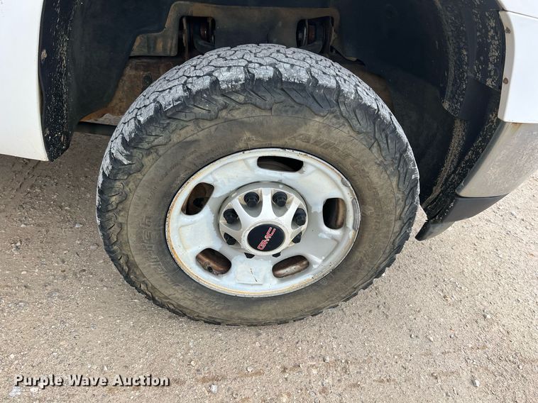 image for item LG9188 2012 GMC Sierra 2500HD  Crew Cab utility bed pickup truck